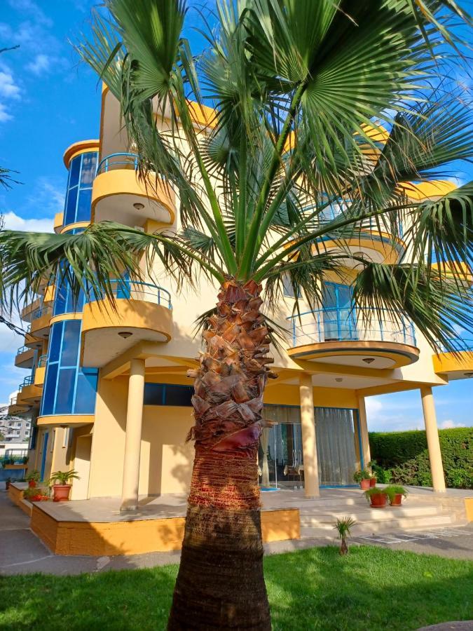 Eleart Aparthotel Голем Екстериор снимка